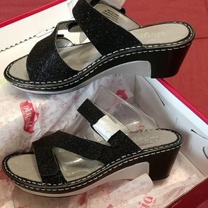 Alegria glitter black sandle